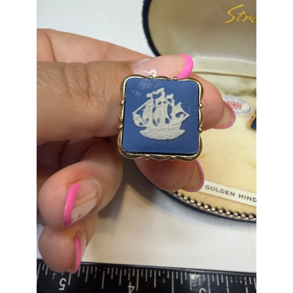 Wedgwood by Stratton Cufflinks Blue Jasperware Golden Hind Ship Gold Tone Box